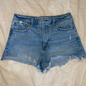 MOM SHORTS